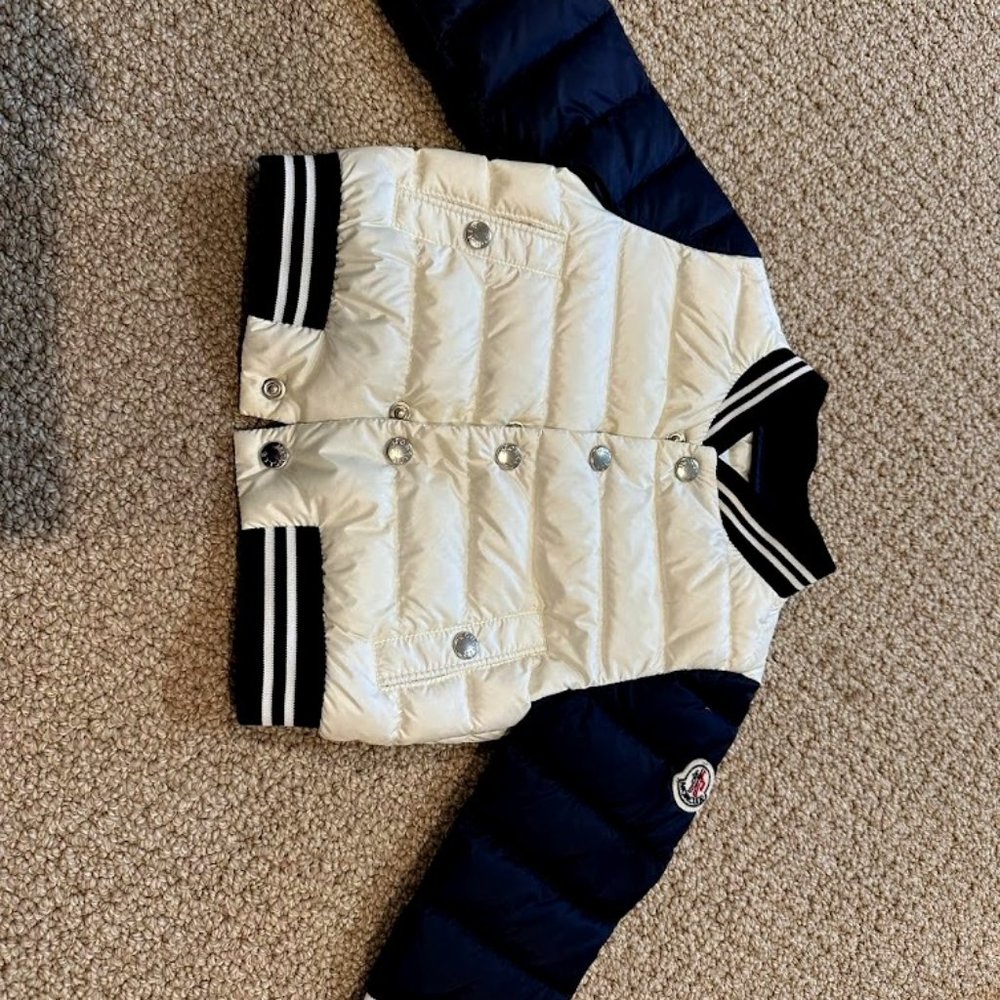 Moncler Kids Two-Tone White and Navy Puffer Jacket